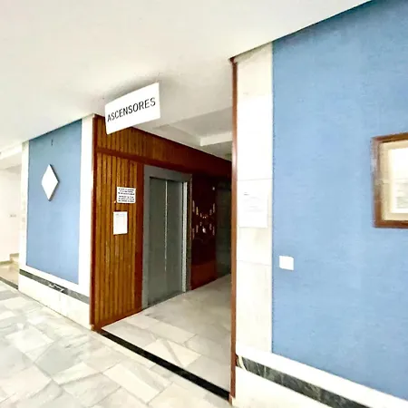 With Communal Pool *